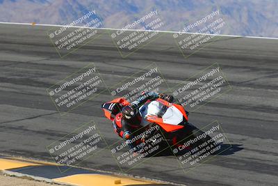 media/Mar-21-2025-CVMA Friday Practice (Fri) [[30cd4fe323]]/2-Racer 1/Session 2 (Bowl)/